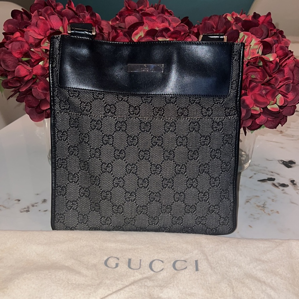 🔥🔥HOST PICK🔥🔥 GUCCI Vintage Monogram Black/Charcoal Denim Crossbody Bag